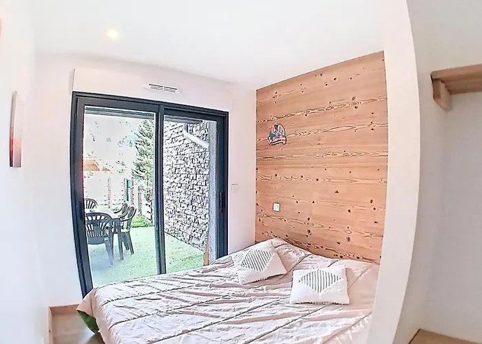 La Mariande - 3 Pieces Pour 6 Personnes Mae-9453